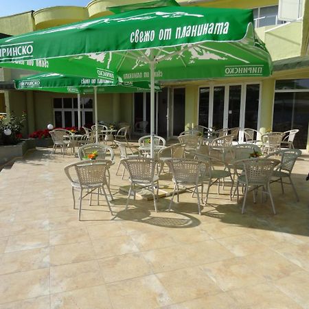 Hotel Marina Kiten  Exterior foto