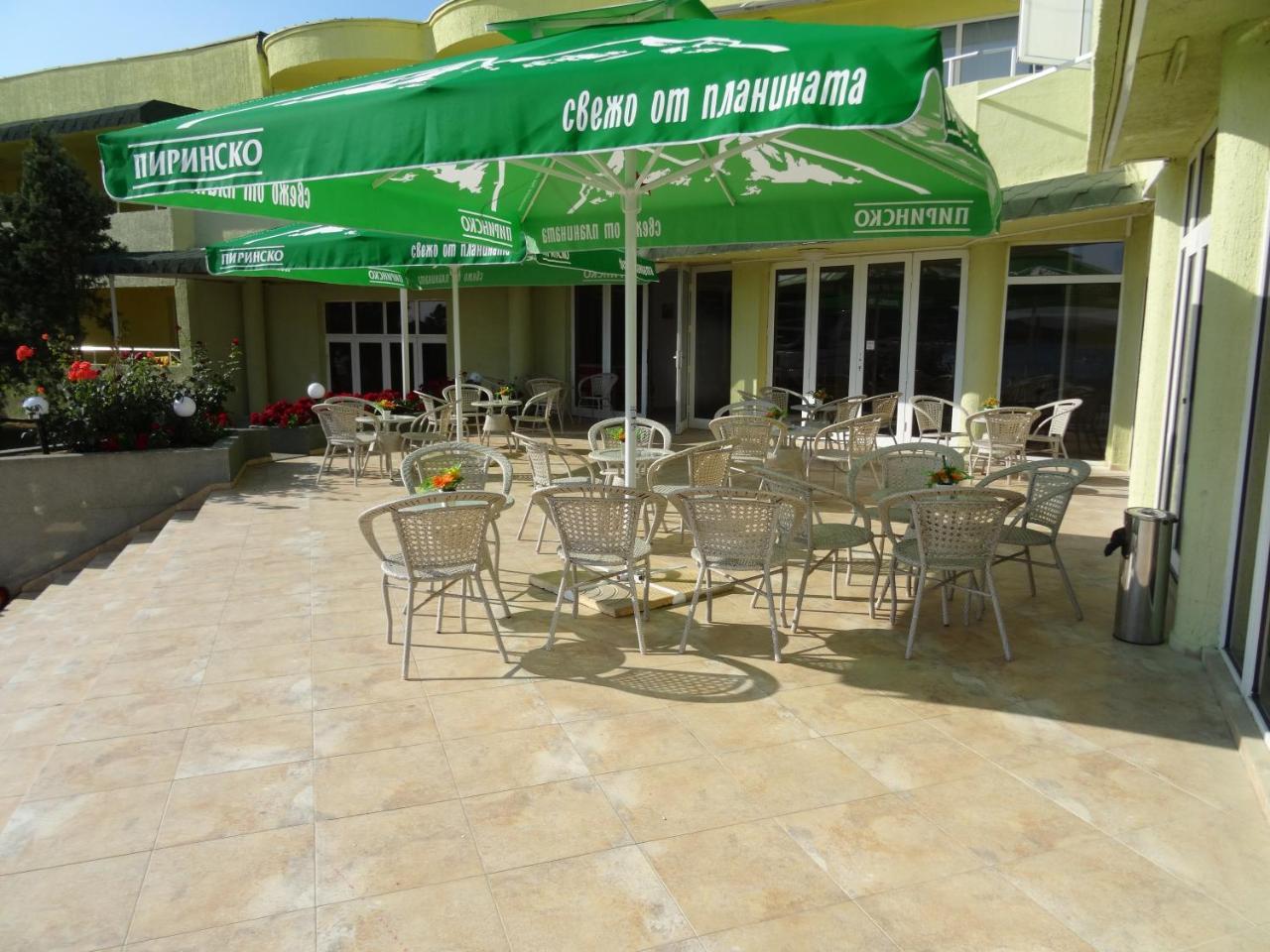 Hotel Marina Kiten  Exterior foto
